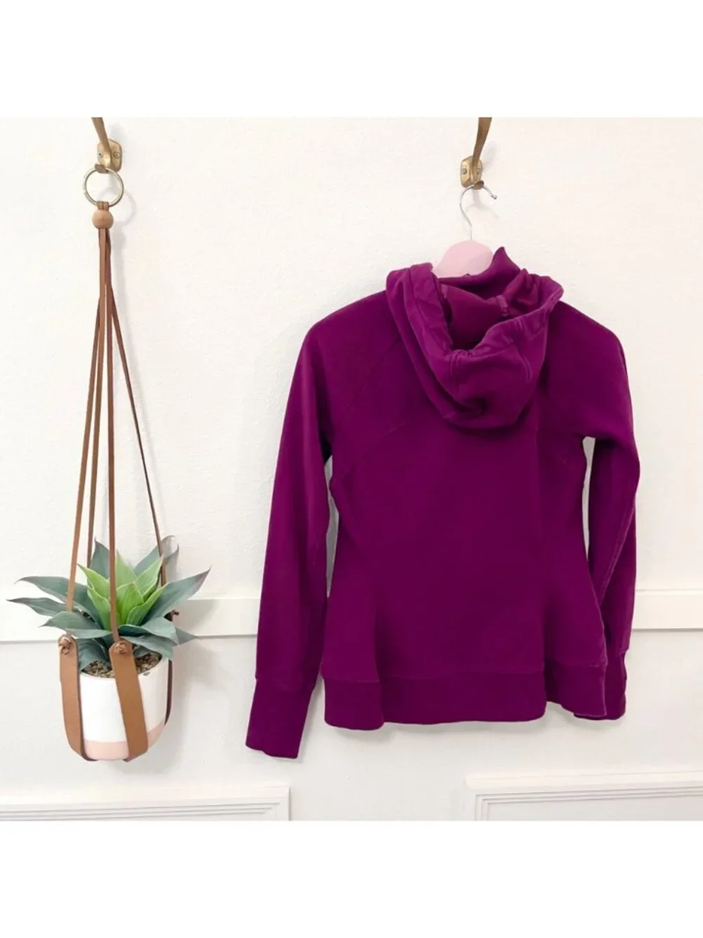Athleta this gently